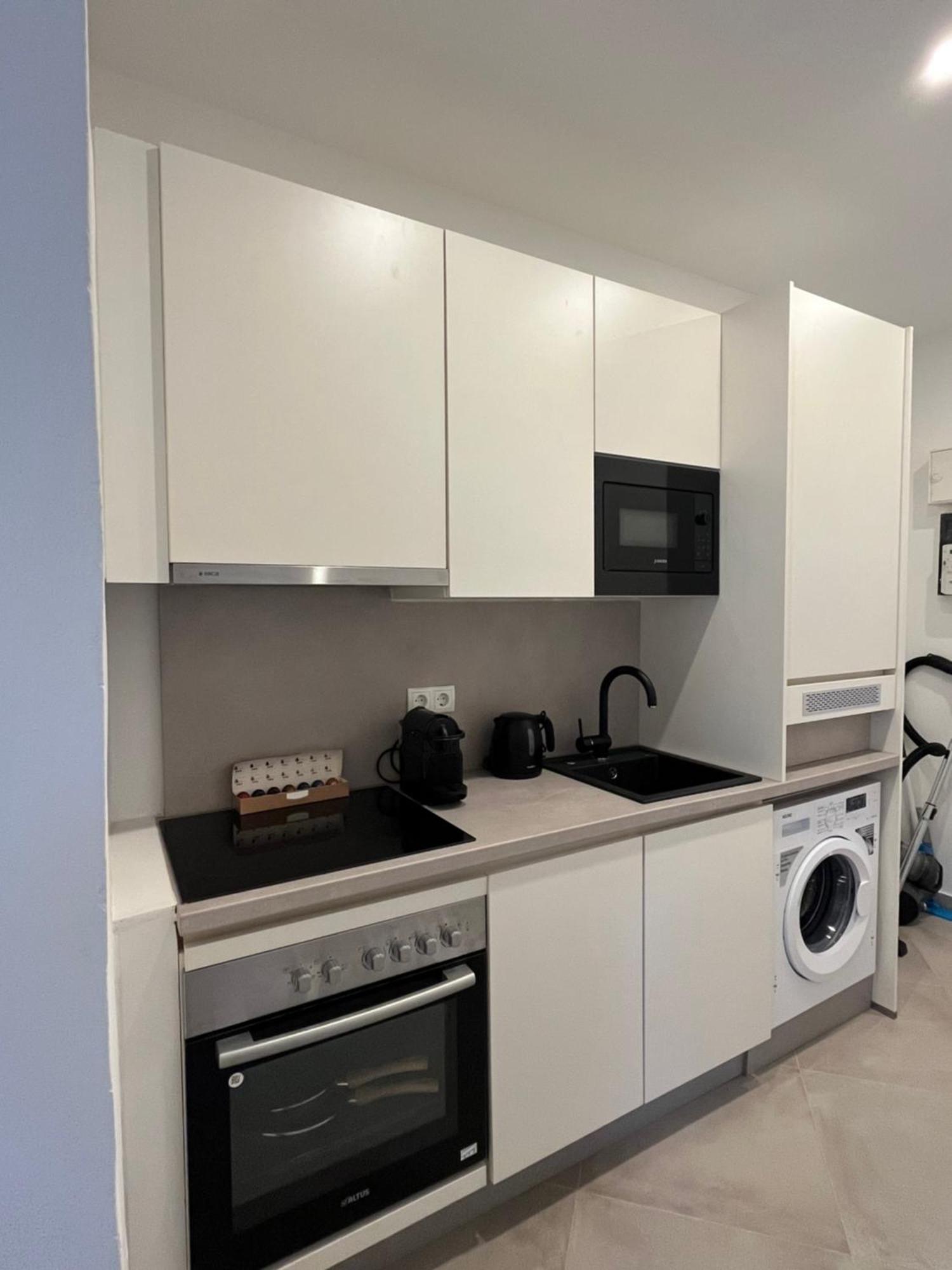 Apartment Schoenbrunn Near Metro Вена Экстерьер фото