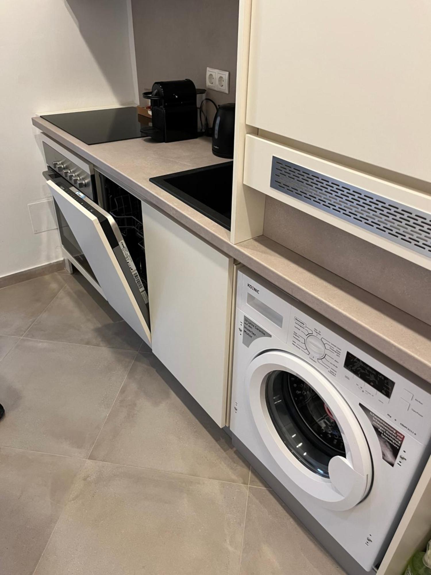 Apartment Schoenbrunn Near Metro Вена Экстерьер фото