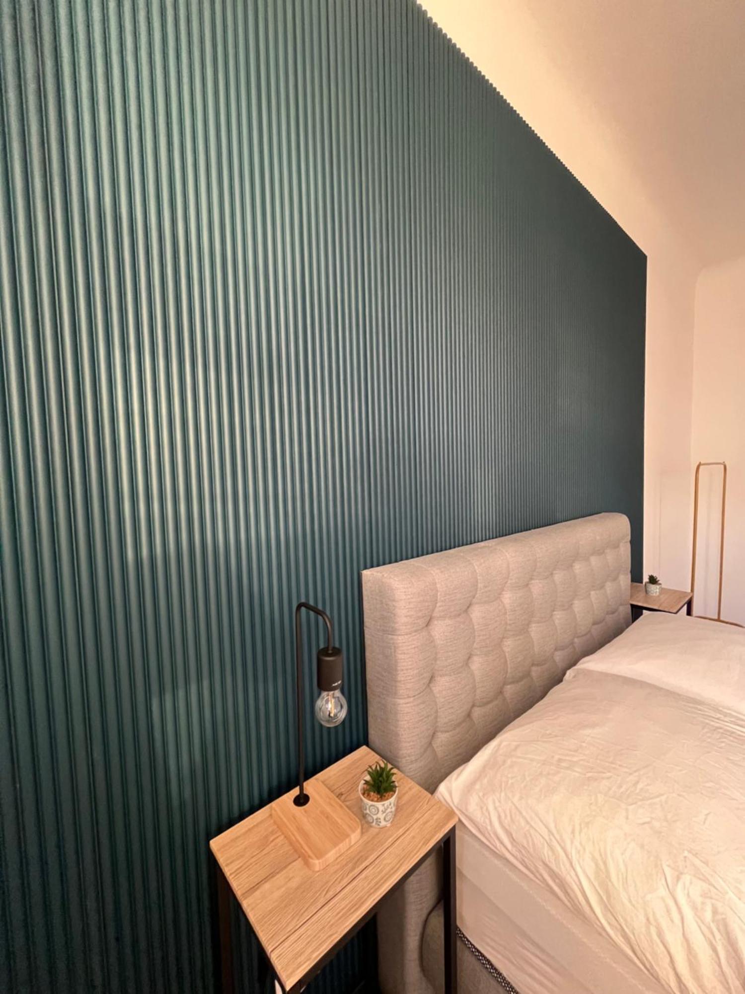 Apartment Schoenbrunn Near Metro Вена Экстерьер фото