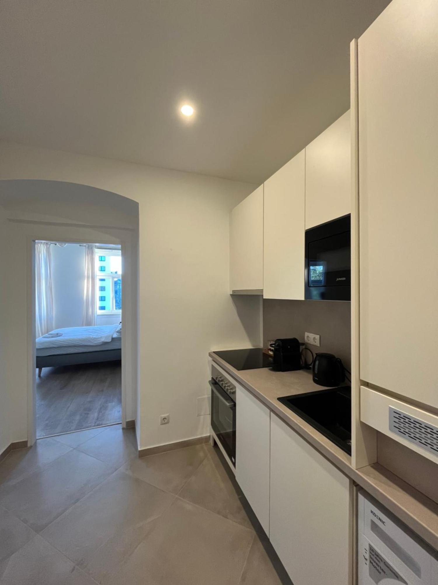 Apartment Schoenbrunn Near Metro Вена Экстерьер фото