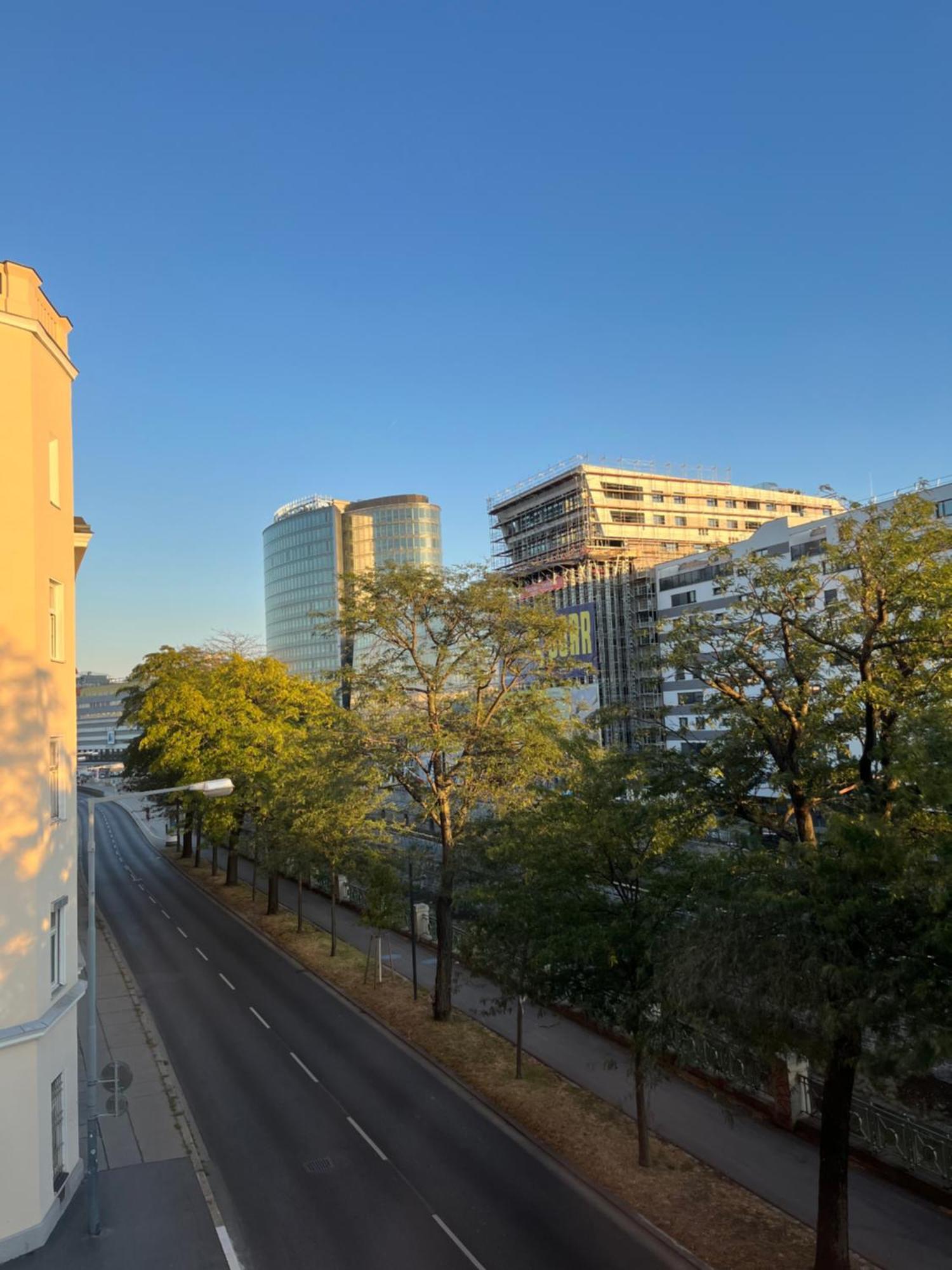 Apartment Schoenbrunn Near Metro Вена Экстерьер фото