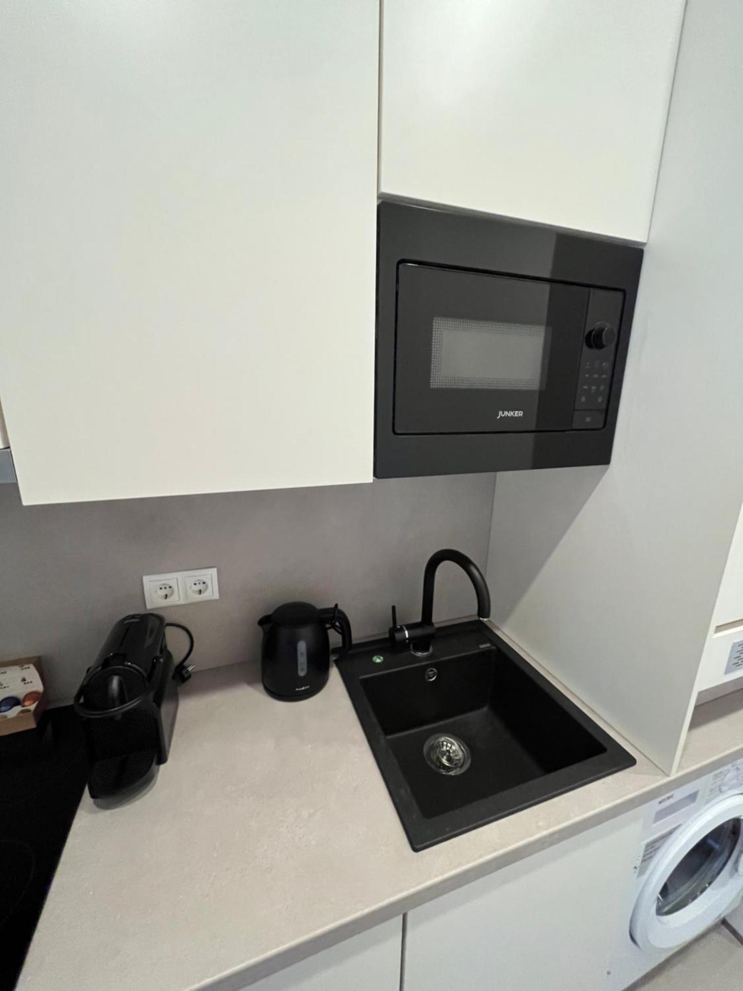 Apartment Schoenbrunn Near Metro Вена Экстерьер фото